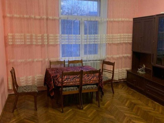 2-кімн. в старому фонді по вул. Л. КОБИЛИЦІ (р-н вул. Руської) Чернівці