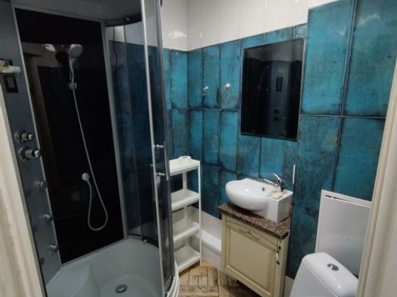 Аренда однокімнатна квартира Русановка газ другий поверх Київ