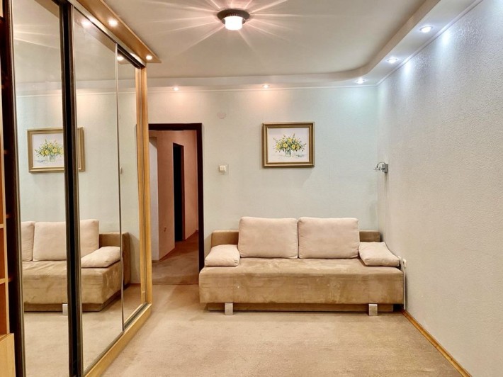 Оренда 3 кім.квартири по вул. Івана Пулюя - фото 1