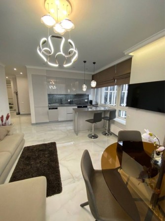 ЖК Славутич Зарічна 2к2 студія + 2 кімнати гардеробна оренда квартири - фото 1