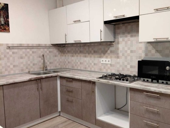 2-кімнатна квартира в приватному будинку Київ