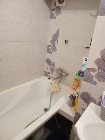 Здам кімнату в оренду для жінки або дівчини - фото 1