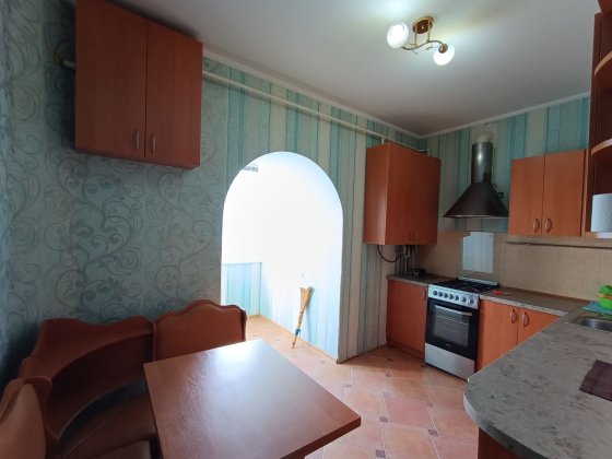 Здається квартира 1-кім, опалення автономне Чернигов