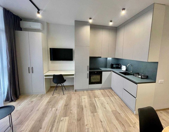 1-кімн квартира по вул. Центральна 21-Б, ЖК Рів'єра, масив Осокорки. - фото 1