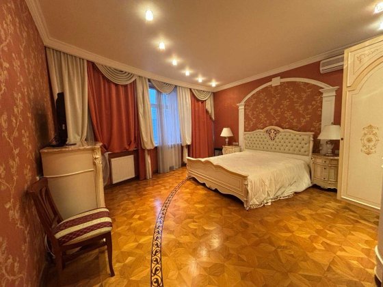 Лесі Українки 23а здам 3-кімн. квартиру довгост-во Печерськ Київ