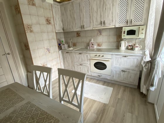 Задам комфортну 1-но  кiмнатну квартиру Київ