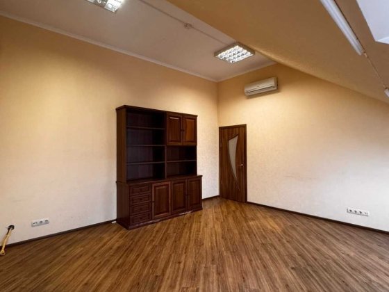 Оренда квартири  в центрі,Прорізна, Хрещатик 32 Б Київ