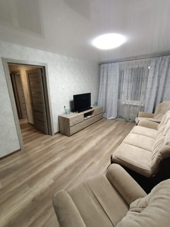 Сдам 2ю квартиру на Коммунаре - фото 1