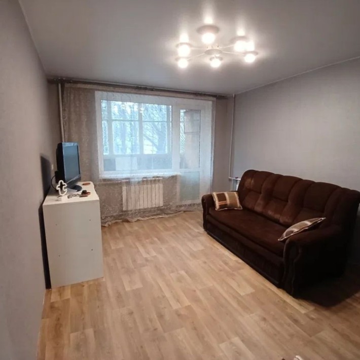 Аренда 1 комн. на Тополе-1 - фото 1