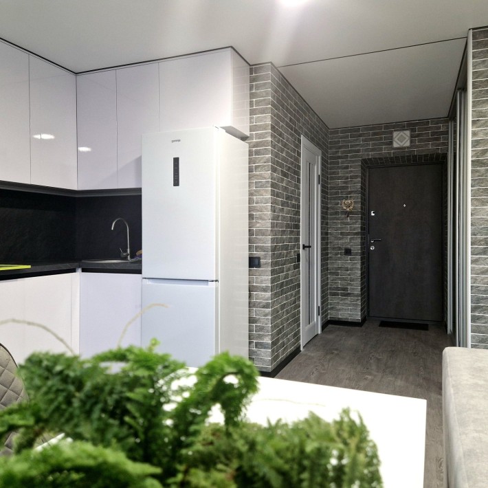 Сдам  1 комн.квартиру.Независимости 21. - фото 1