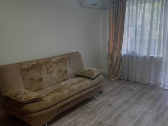 Сдам 1 к-ю  квартиру на долгий срок Дніпро