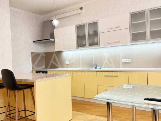 Оренда 3-кімнатної квартири / 145м2 / Панаса Мирного 12 / Печерськ Киев