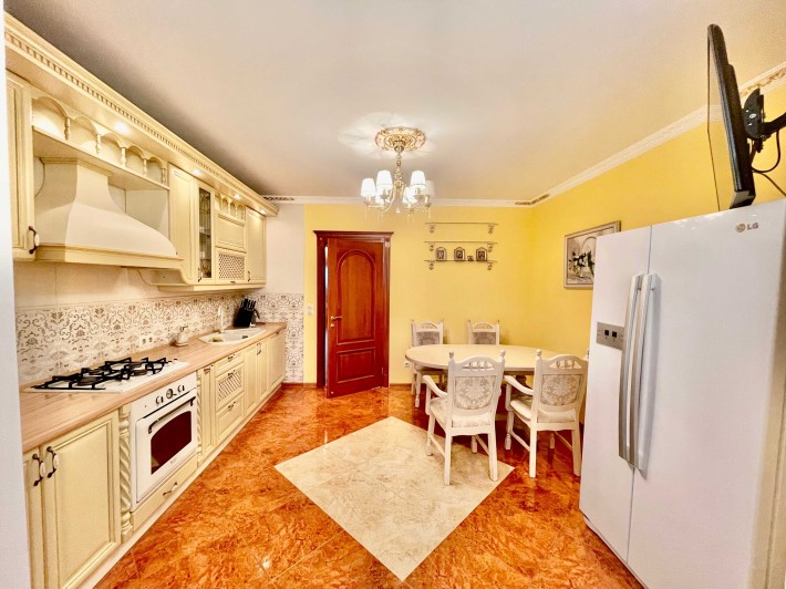 Автономка! 2-х кімн. 78 кв. Центр.Ремонт.Меблі Техніка. - фото 1