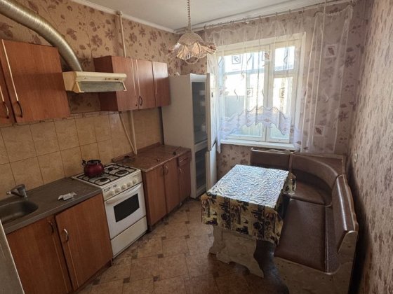 Оренда  3-х кімнатноі квартири р-н Голівуда Чернигов