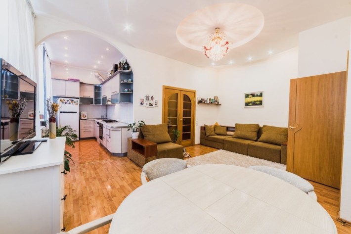 Аренда 3кв. с парковкой, нагорный, Вернадского Д.  Яворницкого - фото 1