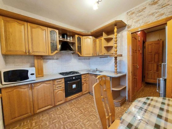 Оренда 3-х кімн кв-ри вул В. Коваленка (в минулому Пухова), 136 Чернигов