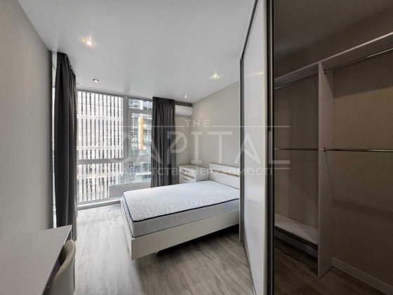 45 м2 Тютюнника Предславинська Маккейна Коновальця Центр Печерск Киев