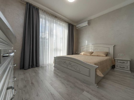 1 к ЖК Нова Англія, генератор, 36.5 М2, 12 хв м. Васильківськп Киев