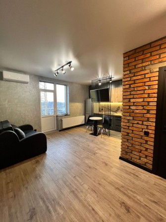 Здам квартиру на тривалий термін жк вернисаж - фото 1