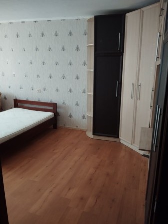 Сдам свою 2х комнатную квартиру на Тополь 3. - фото 1