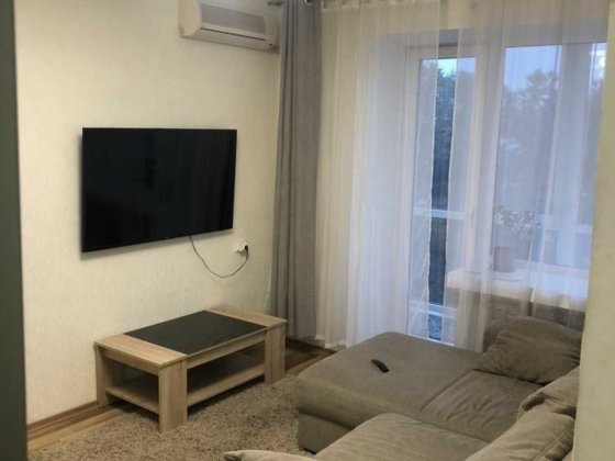 Сдаётся 2-х комнатная квартира ул. Сичеславская Набережная Днепр