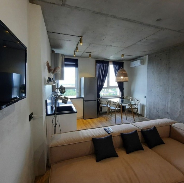 Сдам Loft-студию с атмосферой Нью-Йоркского лофта Olympic Бажана,17, - фото 1