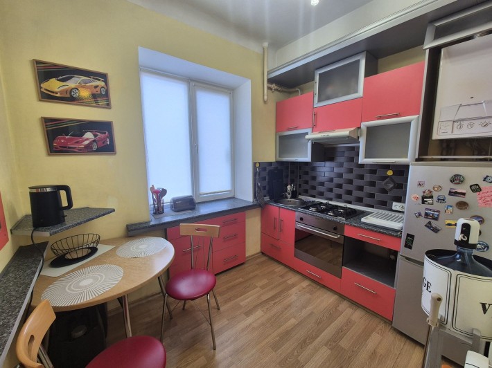 Здам 2х кімнатну квартиру в центрі міста - фото 1