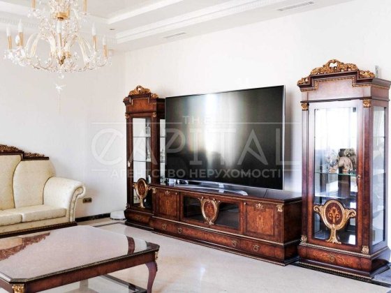 4-к квартира з ексклюзивним ремонтом у будинку 2008 року, 5хв метро Киев