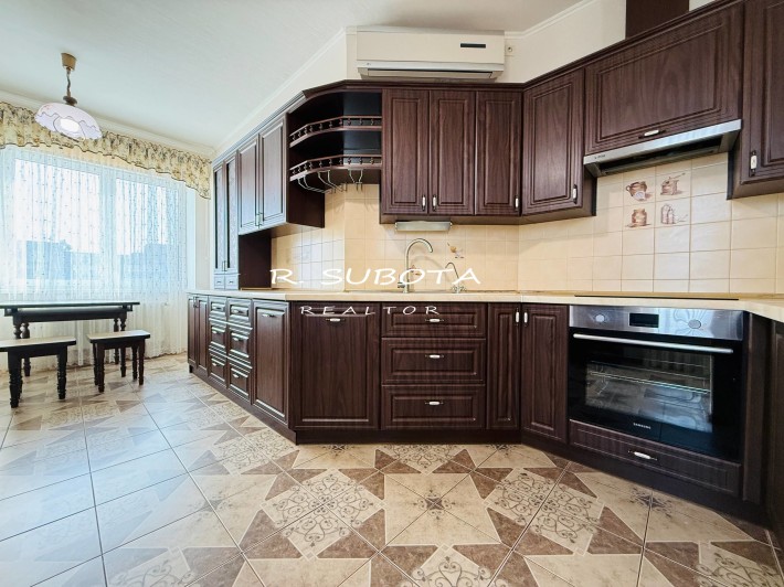 3.к. студия ЖК Феодосийский 110м2 Нагорка Панорама Славия Жуковский - фото 1