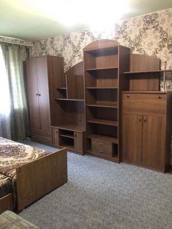 Сдам в долгосрочную аренду 1 комнатную квартиру - фото 1