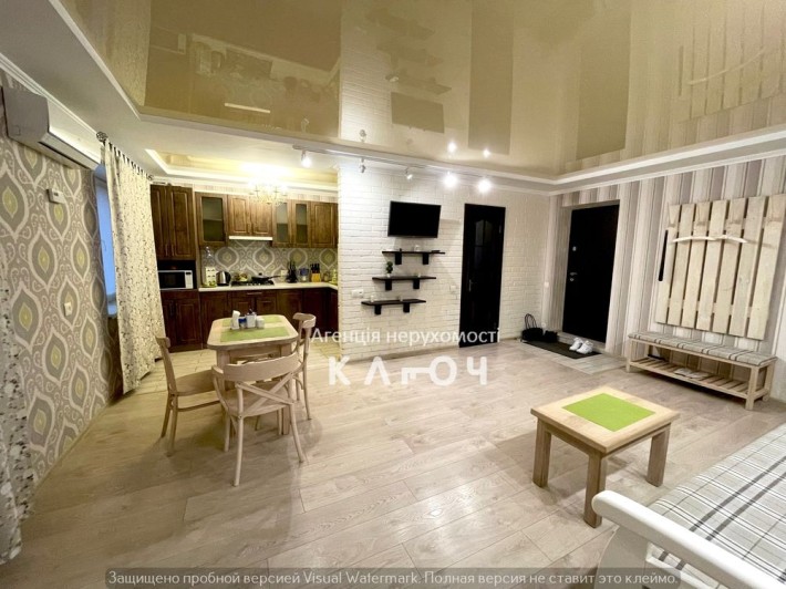 Оренда 2к кв в ЦЕНТРІ - фото 1