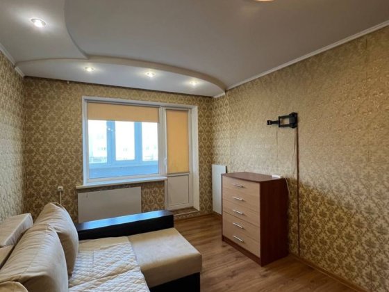 2к квартира р-н Жадова