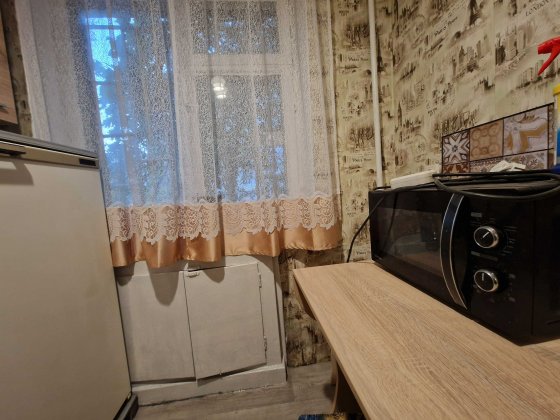 Сдам 1 комнатная свежий косметический ремонт Дніпро