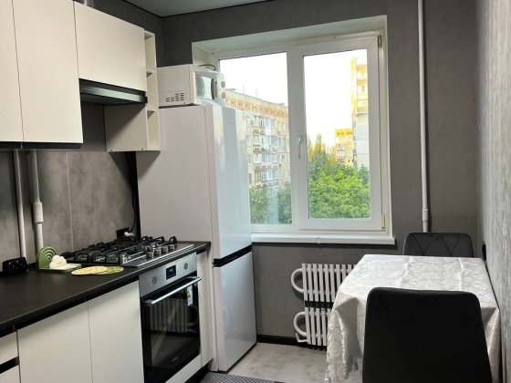 Сдам 2 кв на Юрия Кондратюка Дніпро