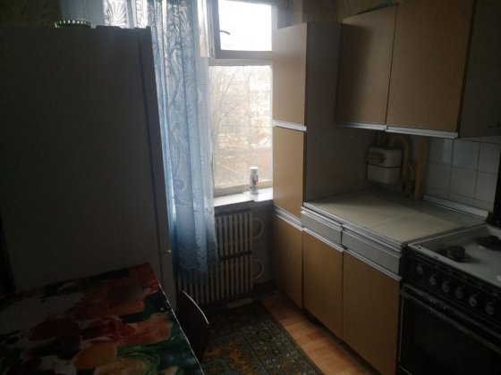 Здам однокімнатну квартиру на пацаева  можна на короткий термін