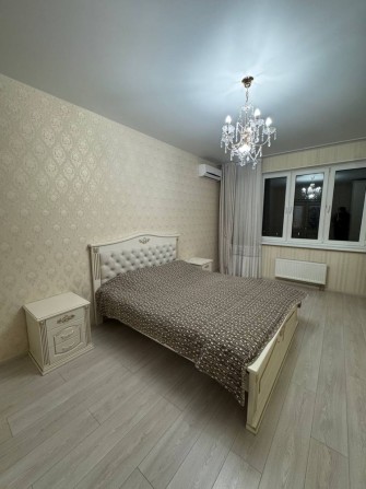 Чудова 1-кімнатна квартира в ЖК по вул. Краківська 27, м. Чернігівська - фото 1