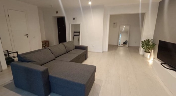 Сдам просторную 3-комнатную квартиру Центральный район Аренда - фото 1