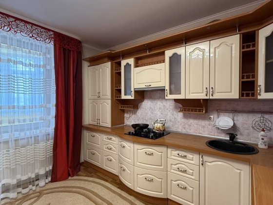 Оренда 2 кім.квартира р-н Поділля 2 поверх Винница