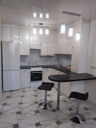 Здається 1-кімнатна квартира з кухнею-студією по вул. Мазепи (Спартак) - фото 1