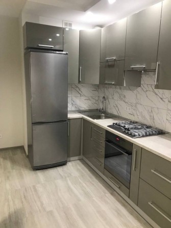 Оренда 1-кімнатноі квартири в новобудові по вул. К.Мікльоша - фото 1