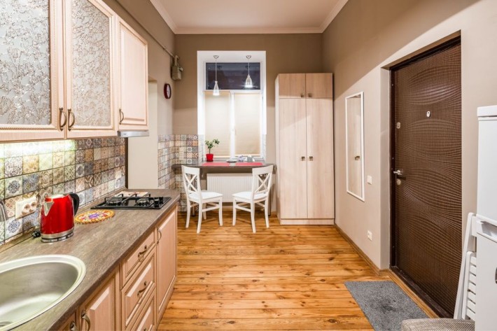 Довготривала оренда квартири в центрі міста - фото 1