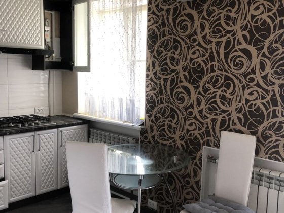 Здам стильну 2 кімн VIP кв-ру, ЦУМ, євроремонт-15000 гр.