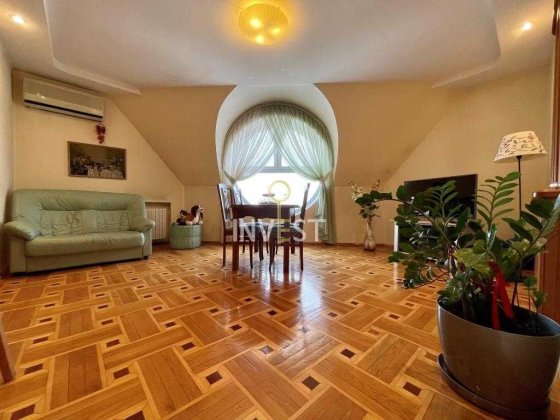 Аренда 4 комнатной квартиры на Воскресенская 28. Центр