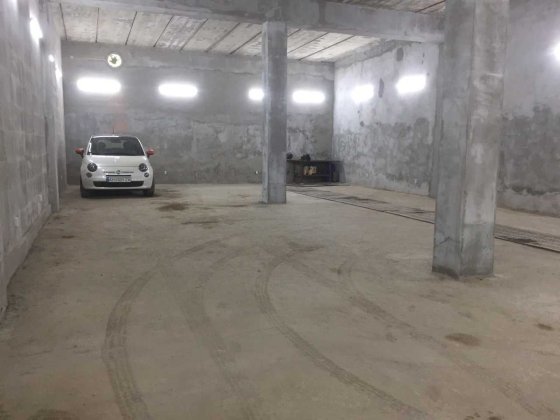 Сдам гаражный бокс в центре