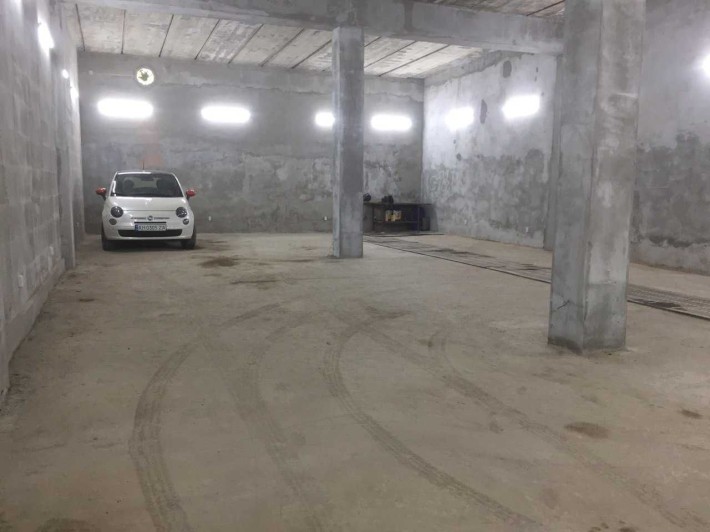 Сдам гаражный бокс в центре - фото 1