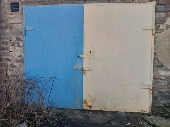 Оренда гаража.Нижня балка