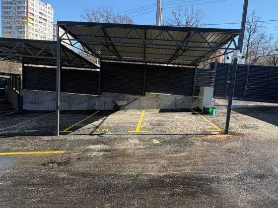 власне Паркомісце з накриттям та відеонаглядом м.Ірпінь Ірпінь