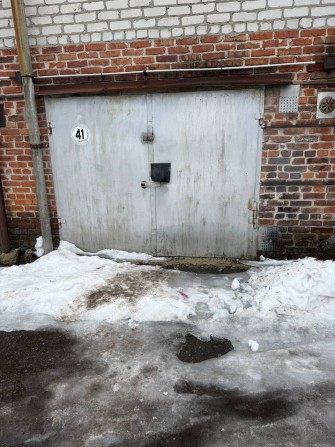 Здам кирпичний добротний гараж в кооперативі на Московській - фото 1