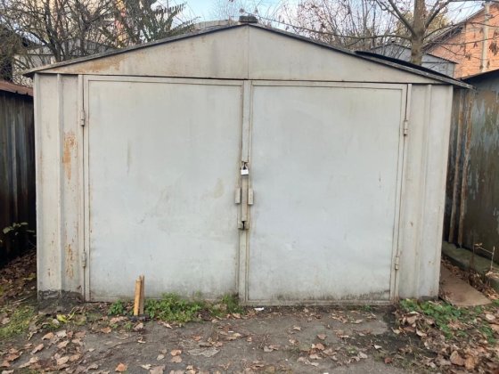 Здам металічний гараж Сторожинецька 94 а Чернівці