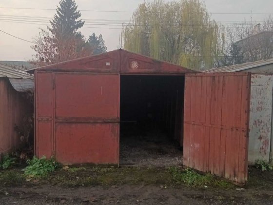 здам гараж кооп Чайка коло П"яного базару Ужгород